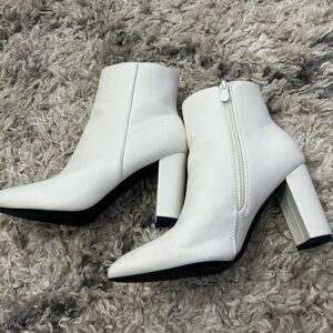 Dream Pairs White Ankle Boots